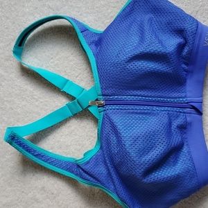 Victoria's Secret Knockout Sports Bra 32D